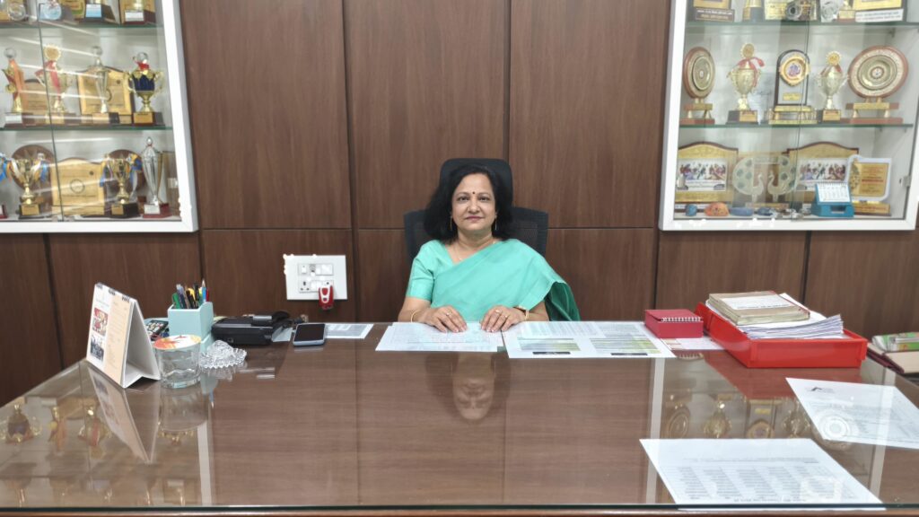 Ma'am Vineeta Chauhan, Principal, East Point School, Ajmer